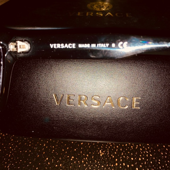 Brand new authentic Versace sunglasses 😎